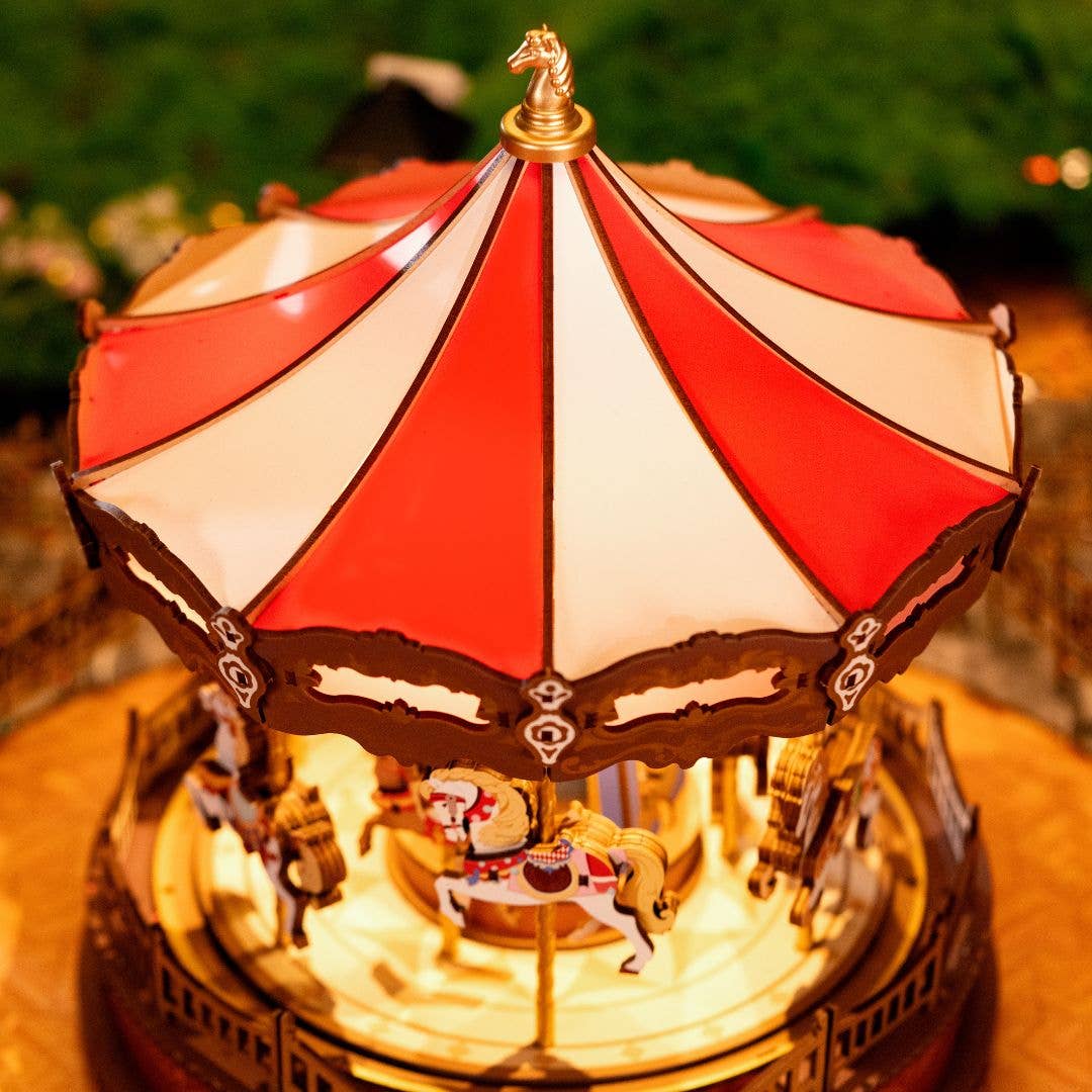 3D Wooden Puzzle: Classic Carousel - Image 5