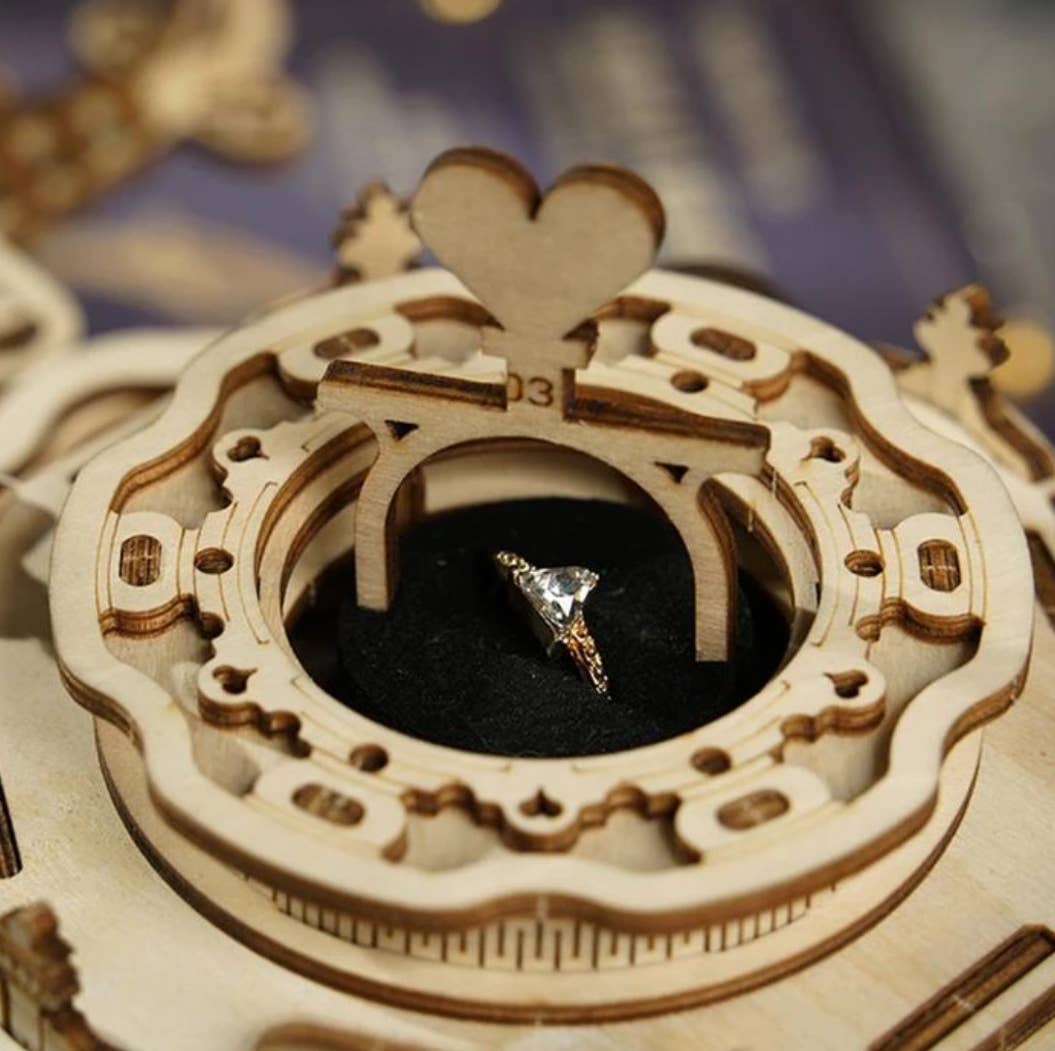 DIY Mechanical Music Box: Victorian Lantern - Image 5