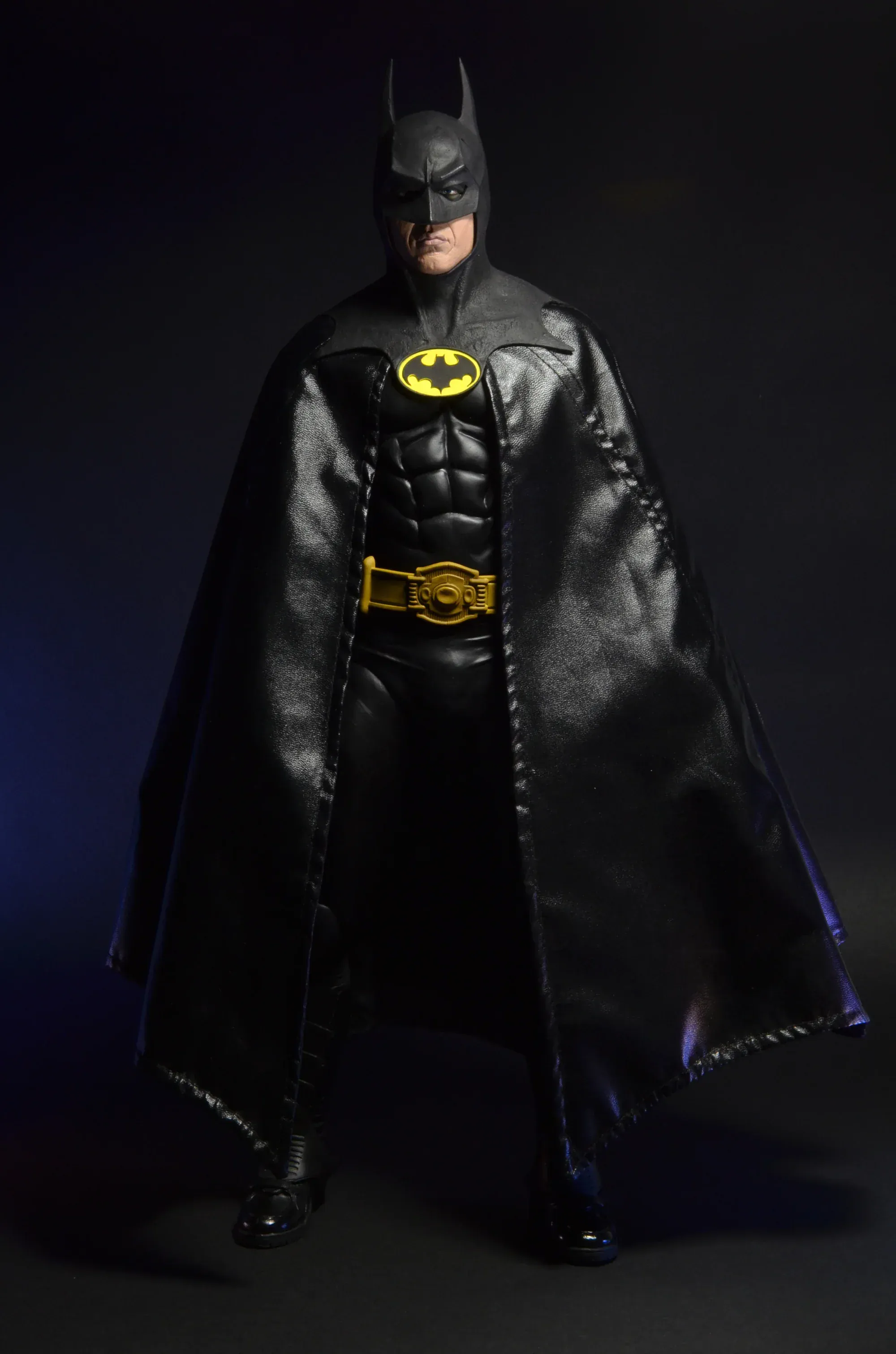 NECA:Batman Returns - 1/4 Scale Batman (Michael Keaton)